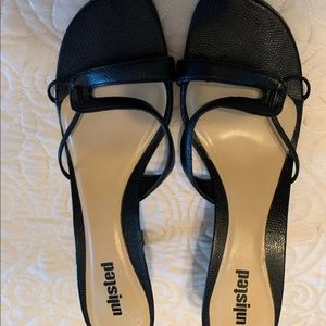 Women’s sandals
